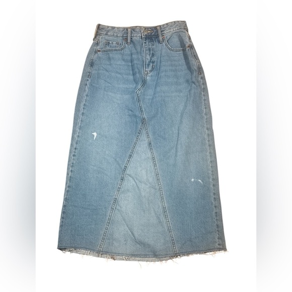 Old Navy Dresses & Skirts - Higher high rise Maxi denim skirt frayed hem size 2 nwot size 2 Y2K